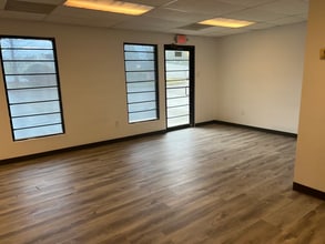 756-758 Veterans Pky, Jonesboro, GA for lease Interior Photo- Image 2 of 7