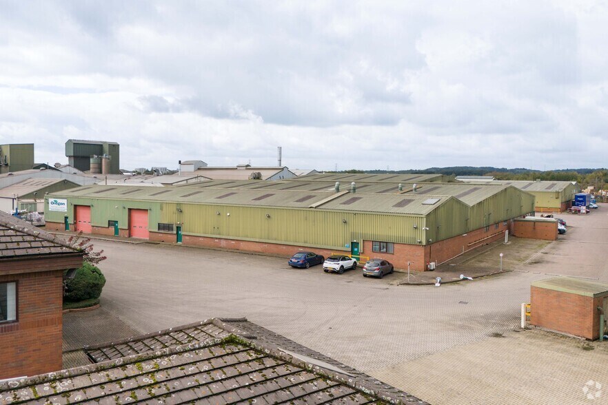 Lichfield Rd, Branston à louer - Photo du bâtiment - Image 3 de 4