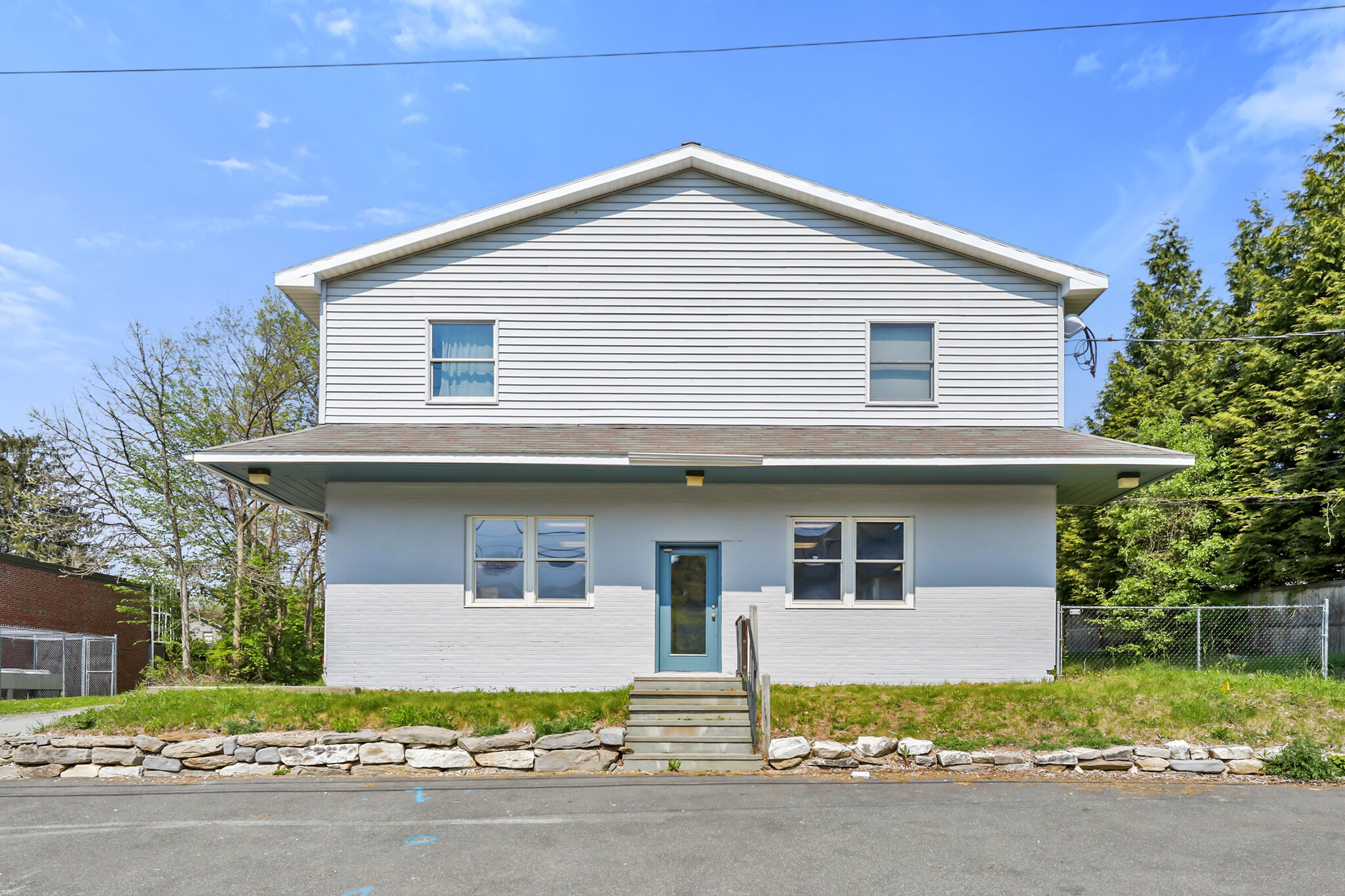 11 School St, Great Barrington, MA à vendre Photo du bâtiment- Image 1 de 1