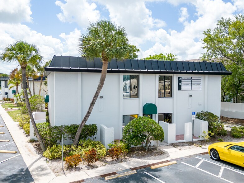 12945 Seminole Blvd, Largo, FL à louer - Photo du bâtiment - Image 2 de 30