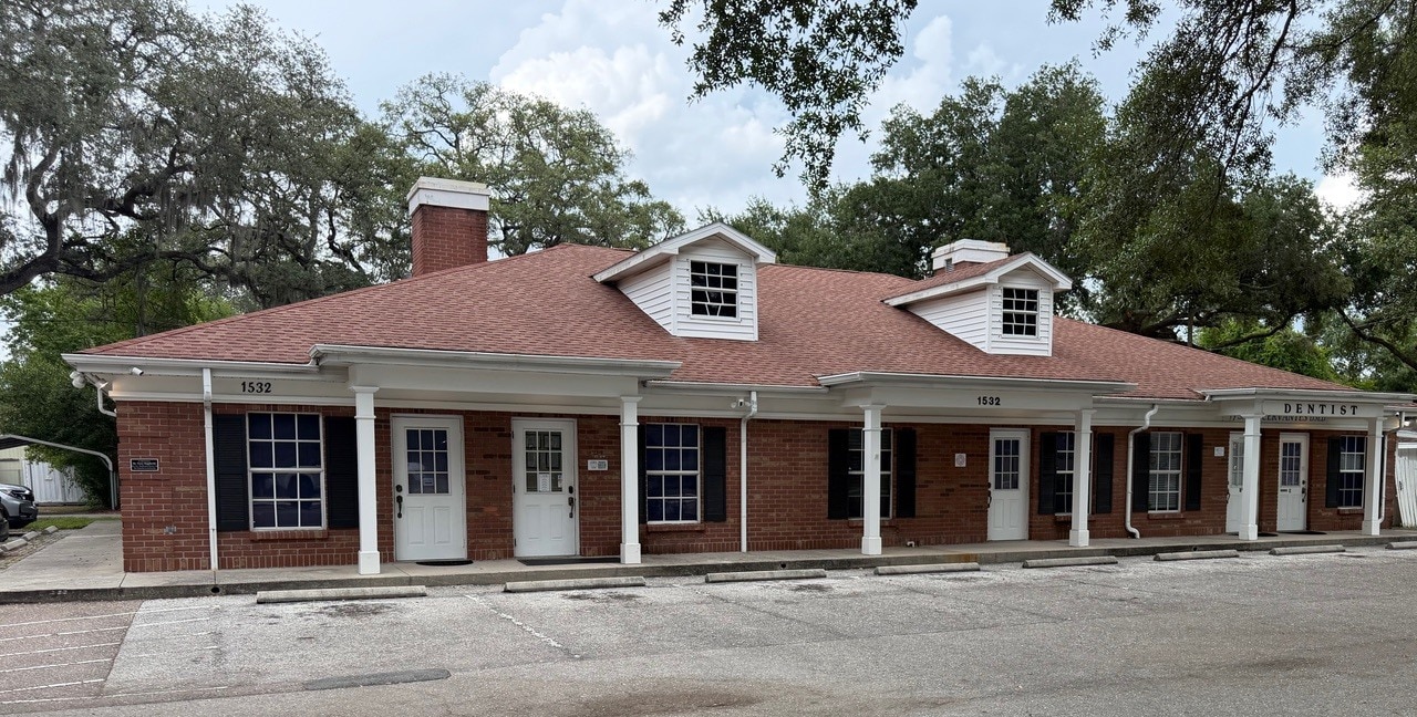 1532 Oakfield Dr, Brandon, FL for lease Building Photo- Image 1 of 6