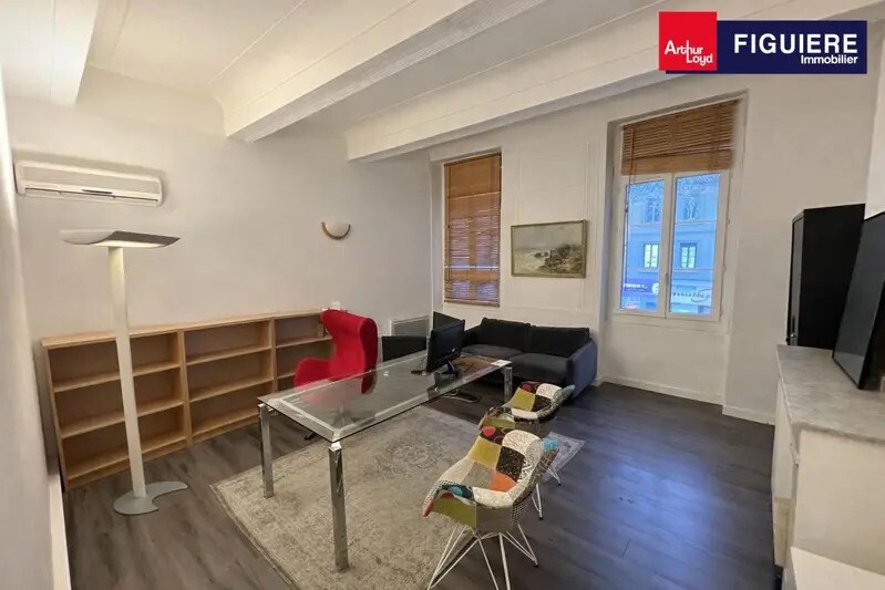 5 Cours Sextius, Aix-en-Provence for lease - Interior Photo - Image 1 of 6