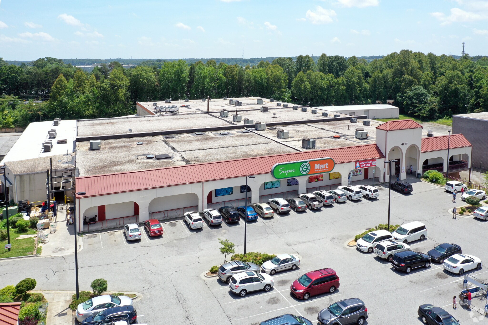 4927 W Market St, Greensboro, NC à vendre Photo du bâtiment- Image 1 de 7