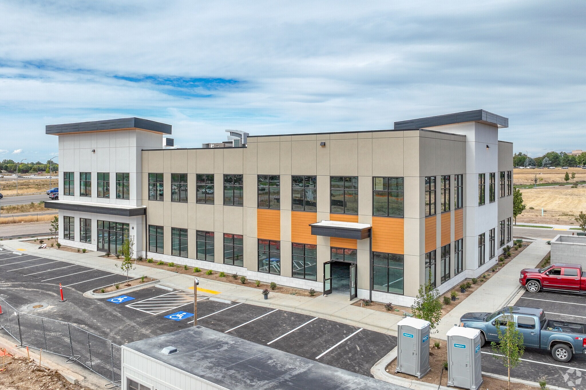 1350 Rackham way, Meridian, ID for lease Primary Photo- Image 1 of 5