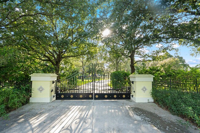 Plus de détails pour 21531 N River Rd, Alva, FL - Spécialité à vendre