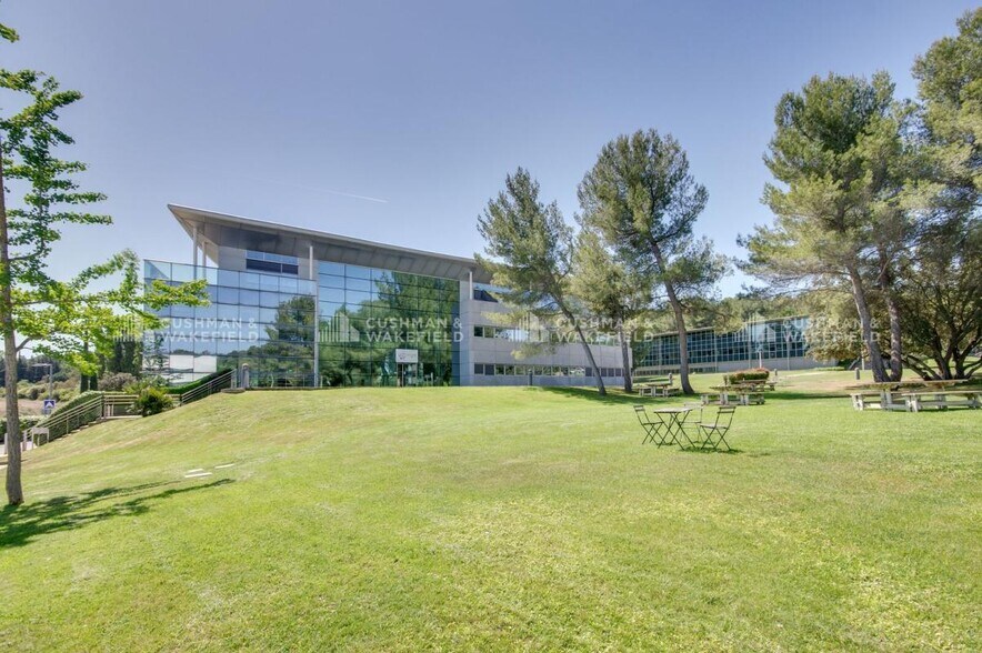430 Rue Pierre Simon Laplace, Aix-en-Provence for lease - Building Photo - Image 2 of 3