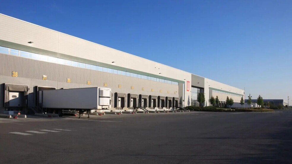 Industriel dans Moissy-Cramayel à louer - Photo du bâtiment - Image 3 de 11