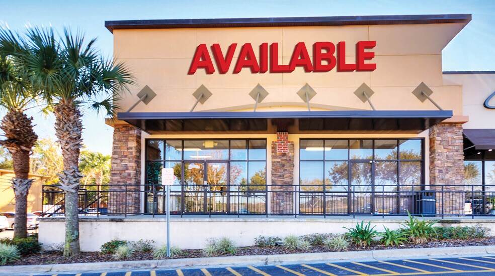 3840 E Semoran Blvd, Apopka, FL à louer - Photo du bâtiment - Image 2 de 10