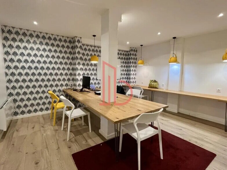 Office in Bordeaux for lease - Building Photo - Image 2 of 6