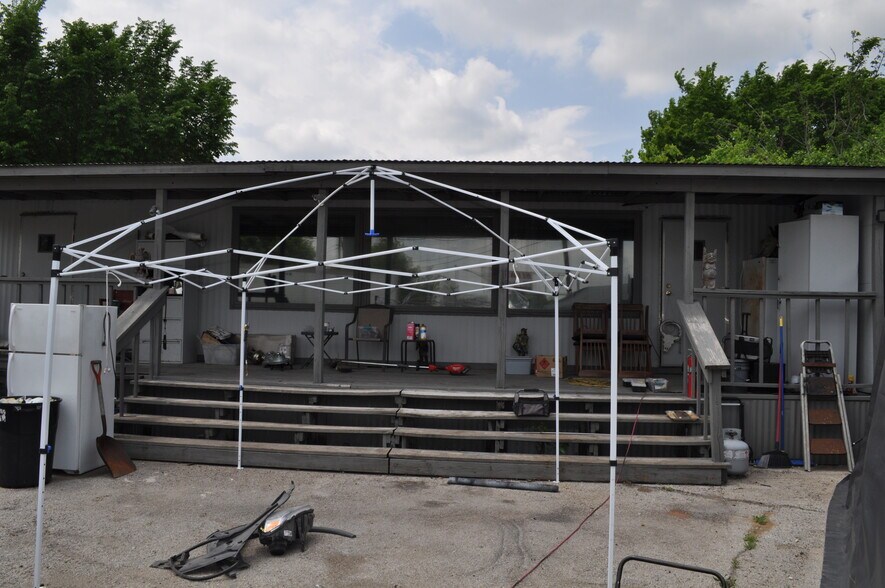 11460 C F Hawn Fwy, Dallas, TX à vendre - Photo du bâtiment - Image 2 de 8