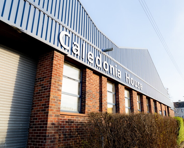 Thornliebank Industrial Estate, Glasgow for lease - Building Photo - Image 1 of 6