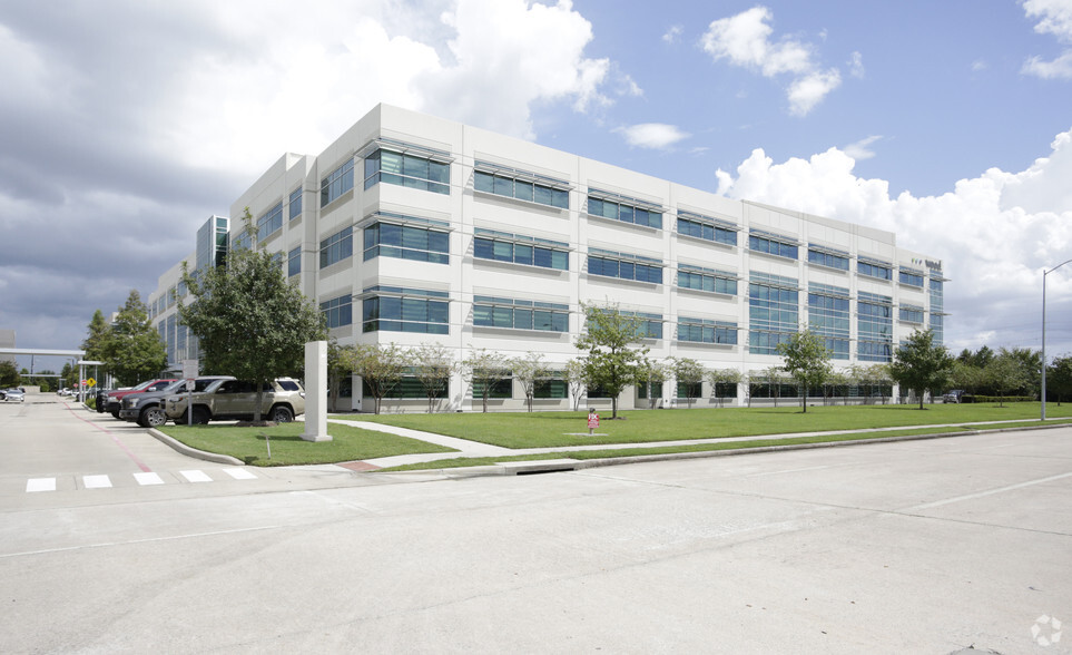 17320 Katy Fwy, Houston, TX for lease - Building Photo - Image 1 of 15