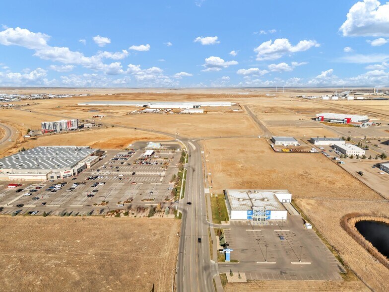 Box Springs Blvd NW, Medicine Hat, AB for sale - Building Photo - Image 3 of 3