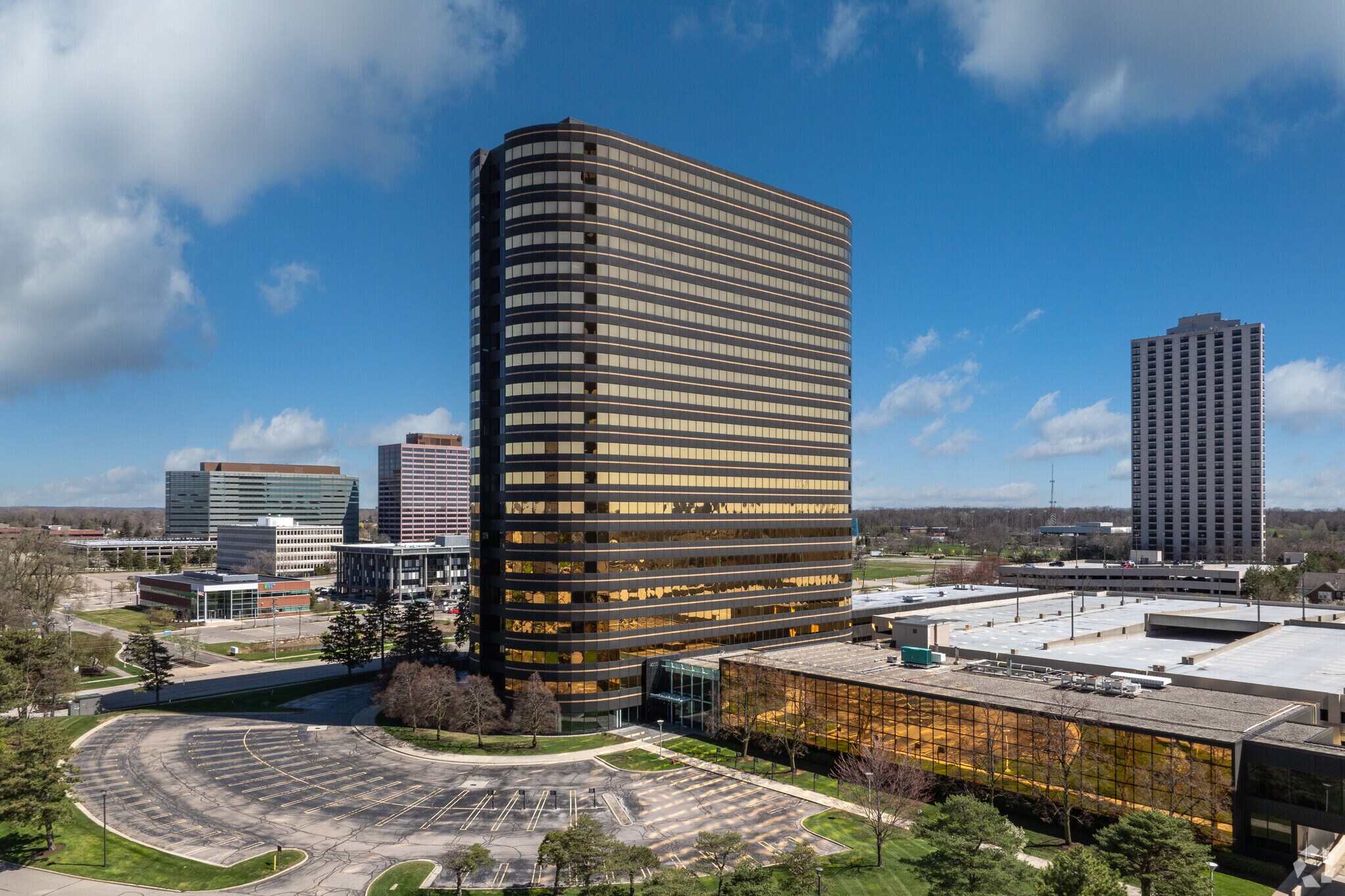 4000 Town Center, Southfield, MI à louer Photo principale- Image 1 de 15
