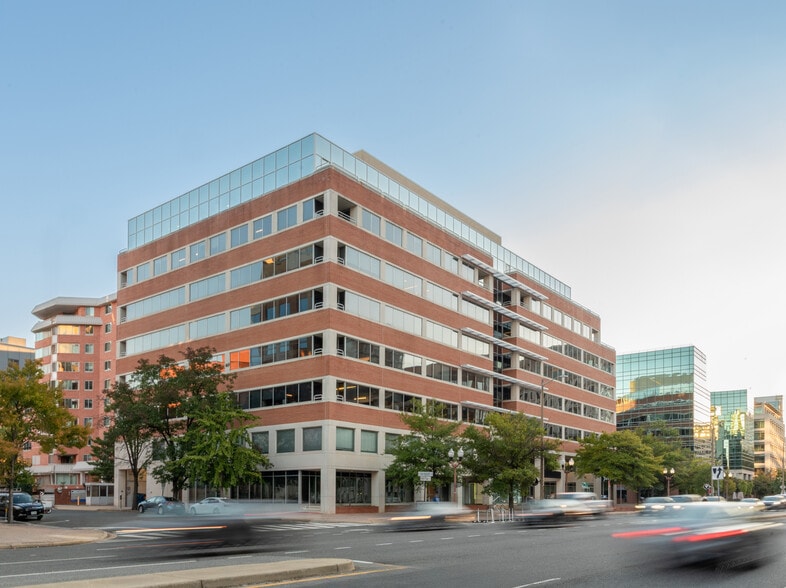 4401 N Fairfax Dr, Arlington, VA for lease - Primary Photo - Image 1 of 12