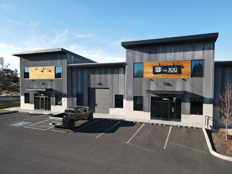 2405 SW 1st St, Redmond, OR for lease - Building Photo - Image 2 of 15