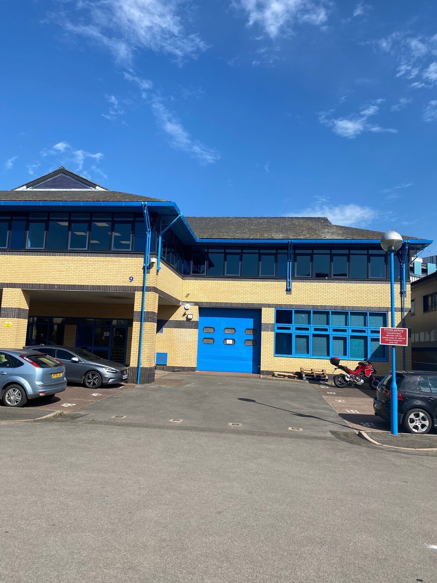 Ryan Dr, Brentford for lease Building Photo- Image 1 of 3