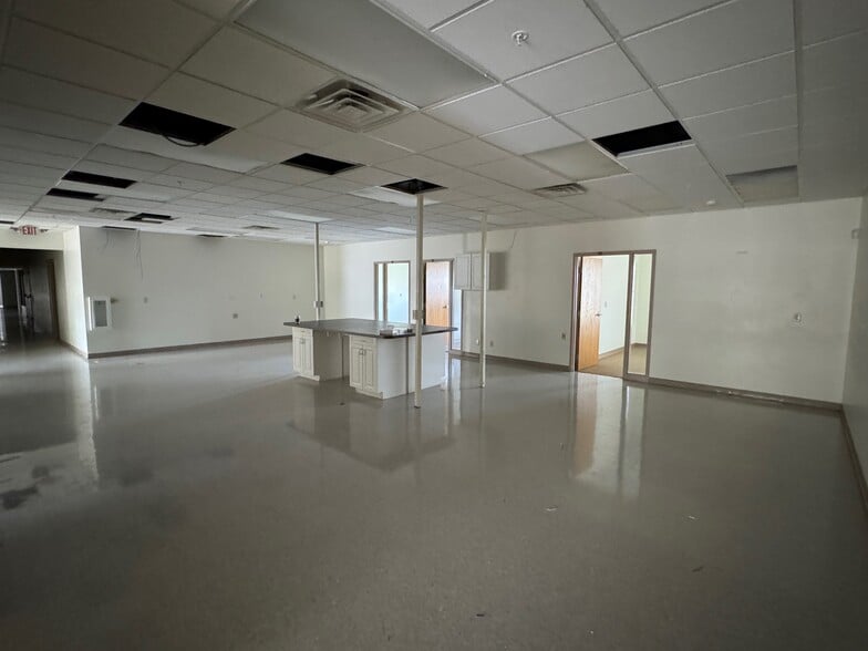 6444 S 6th St, Springfield, IL à vendre - Photo du bâtiment - Image 3 de 5