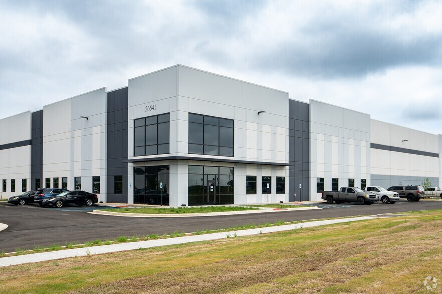 26641 Distribution Blvd NW, Madison, AL à louer - Photo du bâtiment - Image 1 de 8