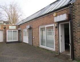 60 High St, Kingston Upon Thames for lease Building Photo- Image 2 of 2