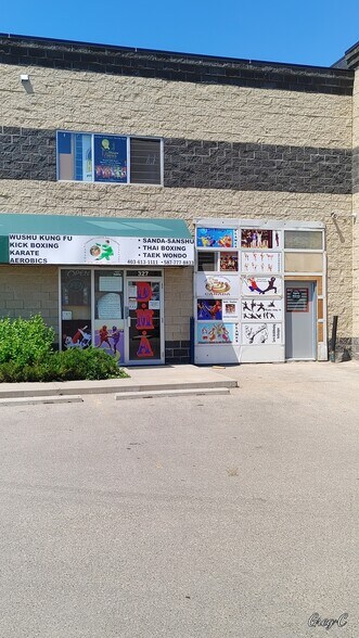 32 Westwinds Cres NE, Calgary, AB à vendre - Photo du bâtiment - Image 1 de 1