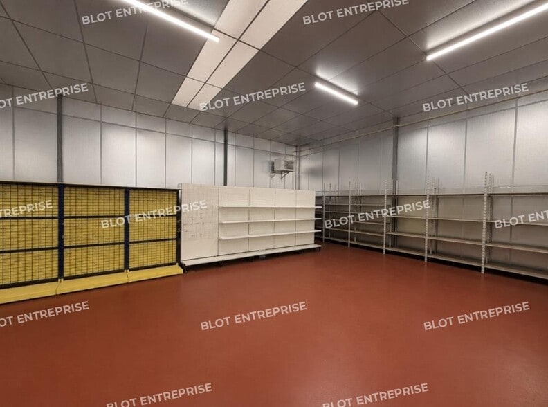 Flex in Cesson-Sévigné for lease - Interior Photo - Image 2 of 4