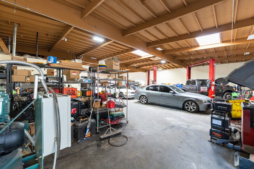 1322 W Compton Blvd, Compton, CA à louer - Photo du bâtiment - Image 3 de 11