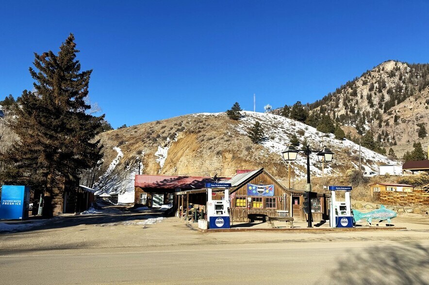 173 S Gunnison Ave, Lake City, CO à vendre - Photo du bâtiment - Image 1 de 30