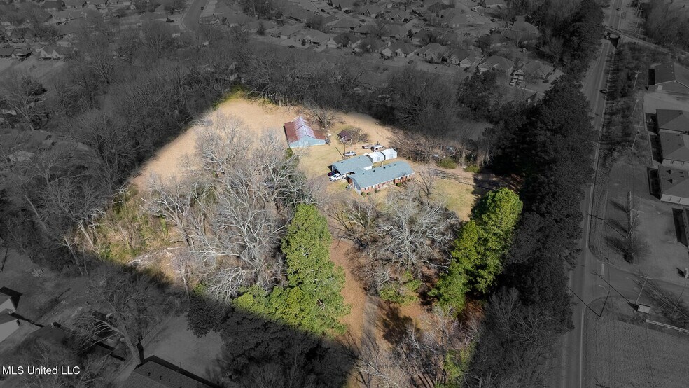 2035 Highway 51 S, Hernando, MS à vendre - Photo du bâtiment - Image 2 de 6