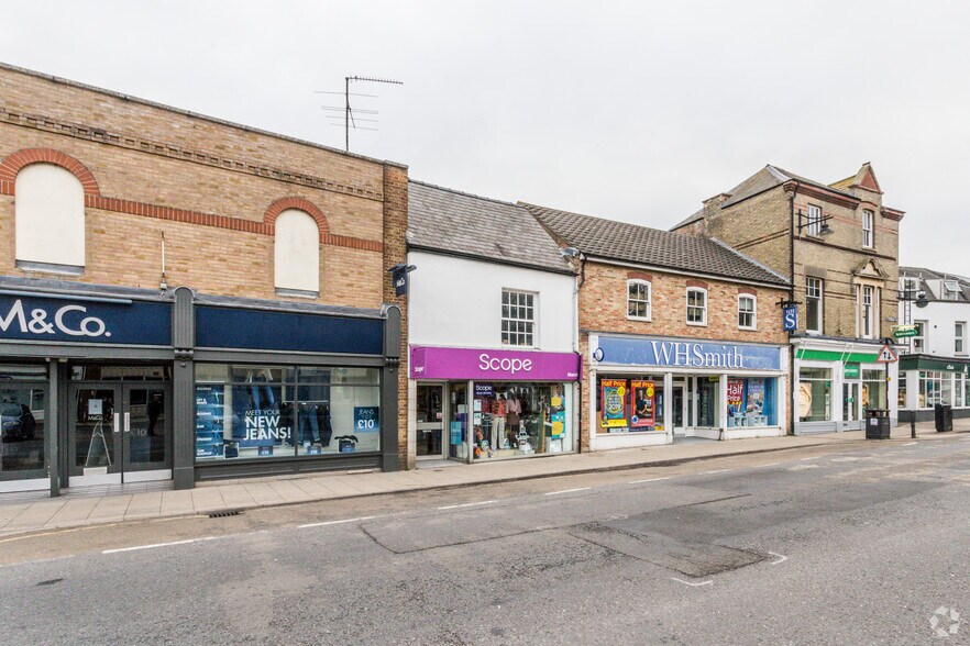 11 Broad St, March for lease - Building Photo - Image 2 of 2