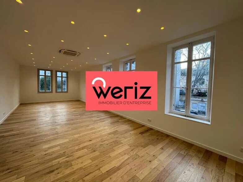 Office in Marseille for lease - Building Photo - Image 2 of 15