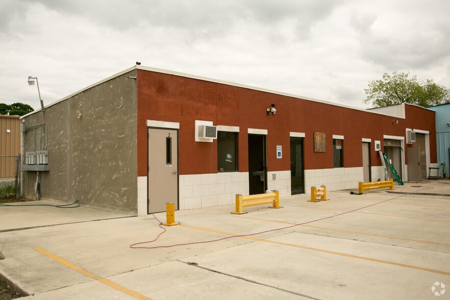 1818 S Zarzamora St, San Antonio, TX à vendre - Photo du bâtiment - Image 2 de 15