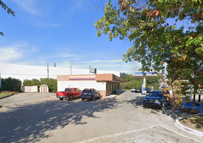 1505 Bridge St, Charlevoix, MI for sale - Building Photo - Image 2 of 15