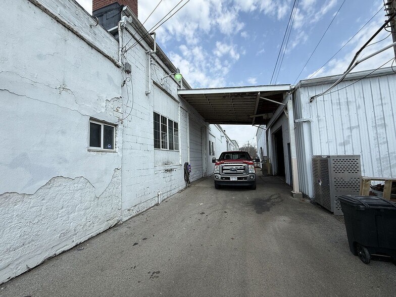 218 Mechanic St, Waterville, OH à louer - Photo du bâtiment - Image 3 de 17