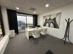 110 SE 6th St, Fort Lauderdale, FL à louer Photo intérieure- Image 2 de 3