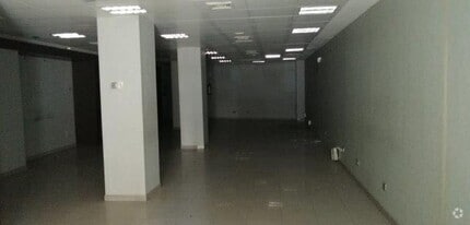 Retail in Madrid, Madrid for lease Interior Photo- Image 2 of 7