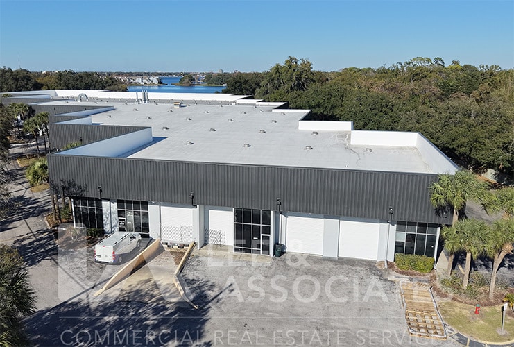 3071 N Orange Blossom Trl, Orlando, FL for lease - Building Photo - Image 3 of 4