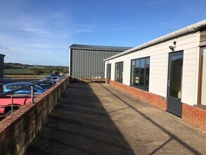 The Long Barn, Norton Farm, Selborne Rd, Alton à louer Photo du bâtiment- Image 1 de 3