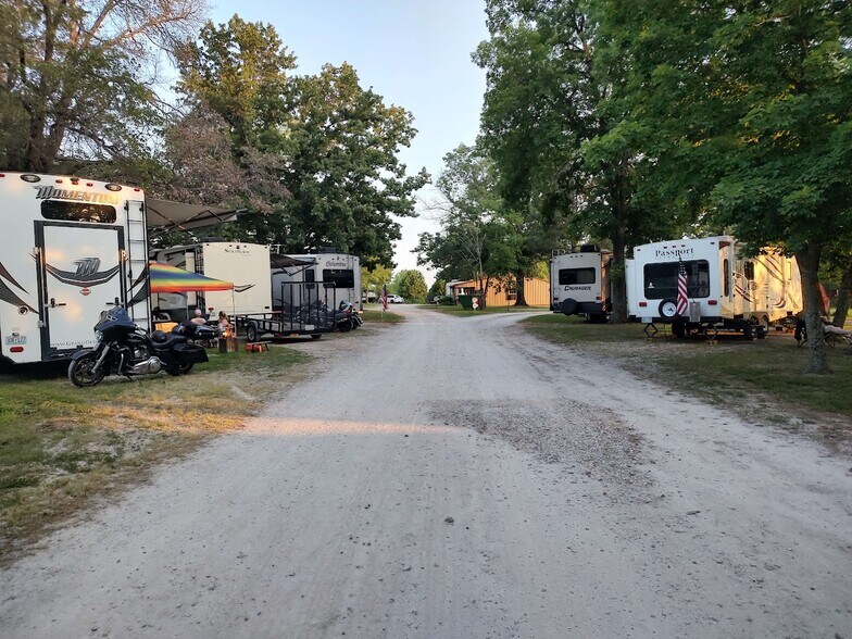 755 SW Highway 54, Osceola, MO à vendre - Photo du bâtiment - Image 3 de 14