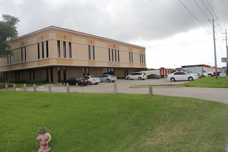 2000 25th Ave N, Texas City, TX à louer - Photo principale - Image 1 de 10