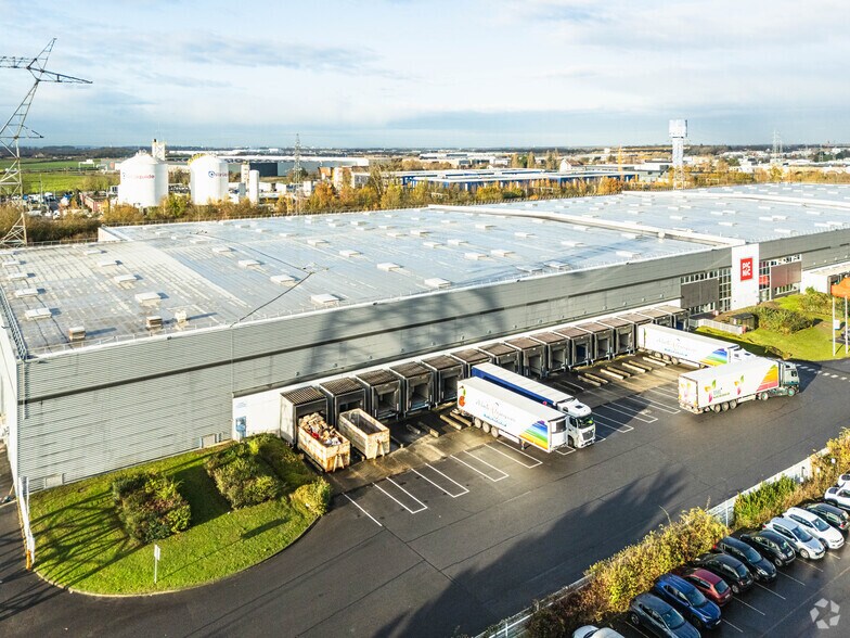 Industriel dans Moissy-Cramayel à louer - Photo du bâtiment - Image 2 de 2
