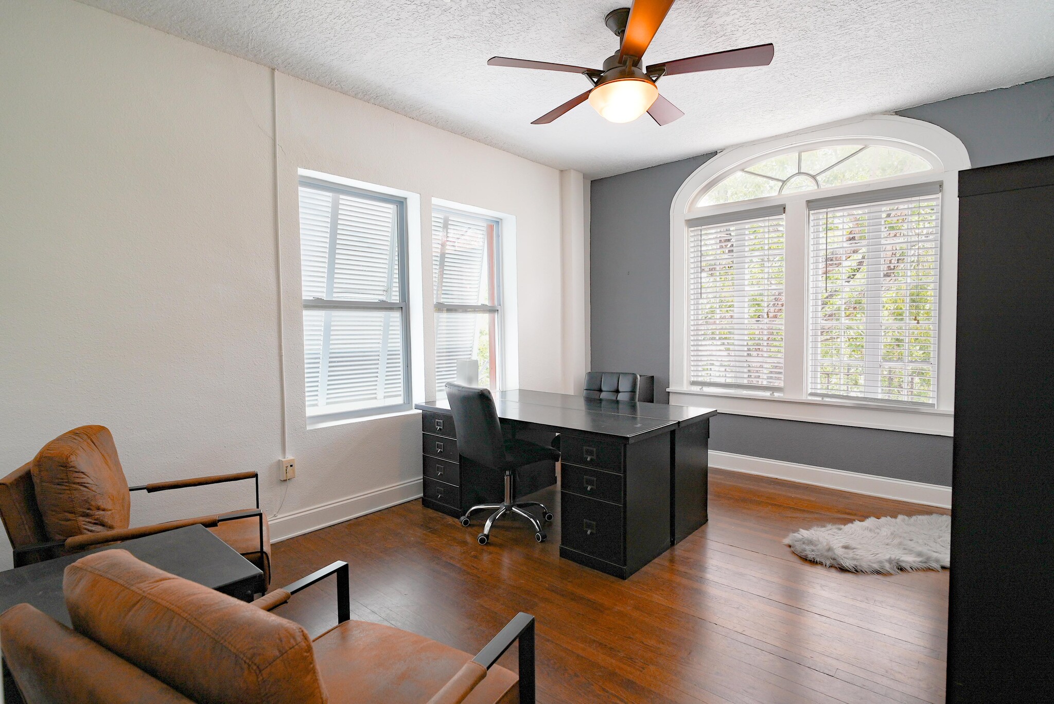 2529 Central Ave, Saint Petersburg, FL à louer Photo intérieure- Image 1 de 1