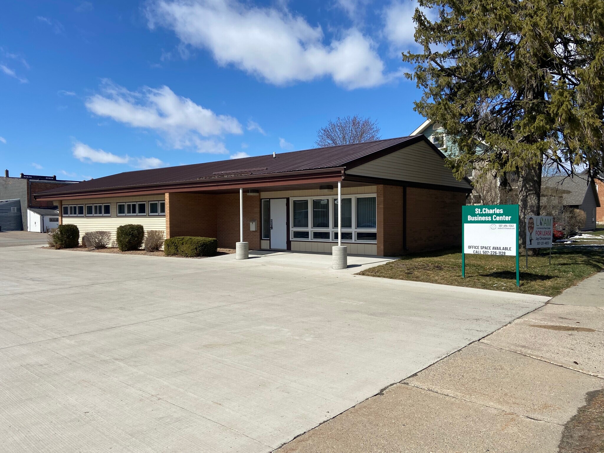 936 Church Ave, Saint Charles, MN à vendre Photo du b timent- Image 1 de 24