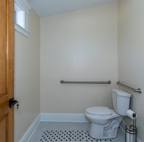 89 W Campbellton St, Fairburn, GA for lease - Interior Photo - Image 3 of 22