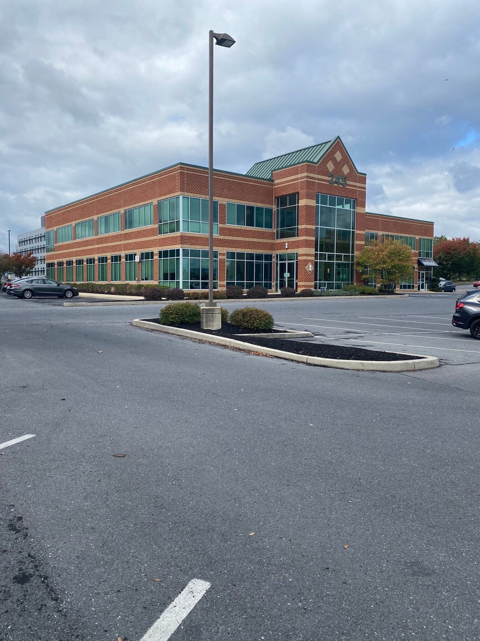 245 Grandview Ave, Camp Hill, PA à louer Photo du bâtiment- Image 1 de 9