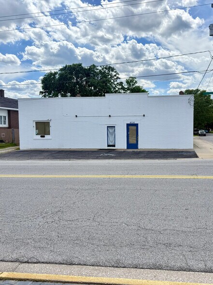 6730 Columbia Ave, Hammond, IN à vendre - Photo du bâtiment - Image 1 de 11