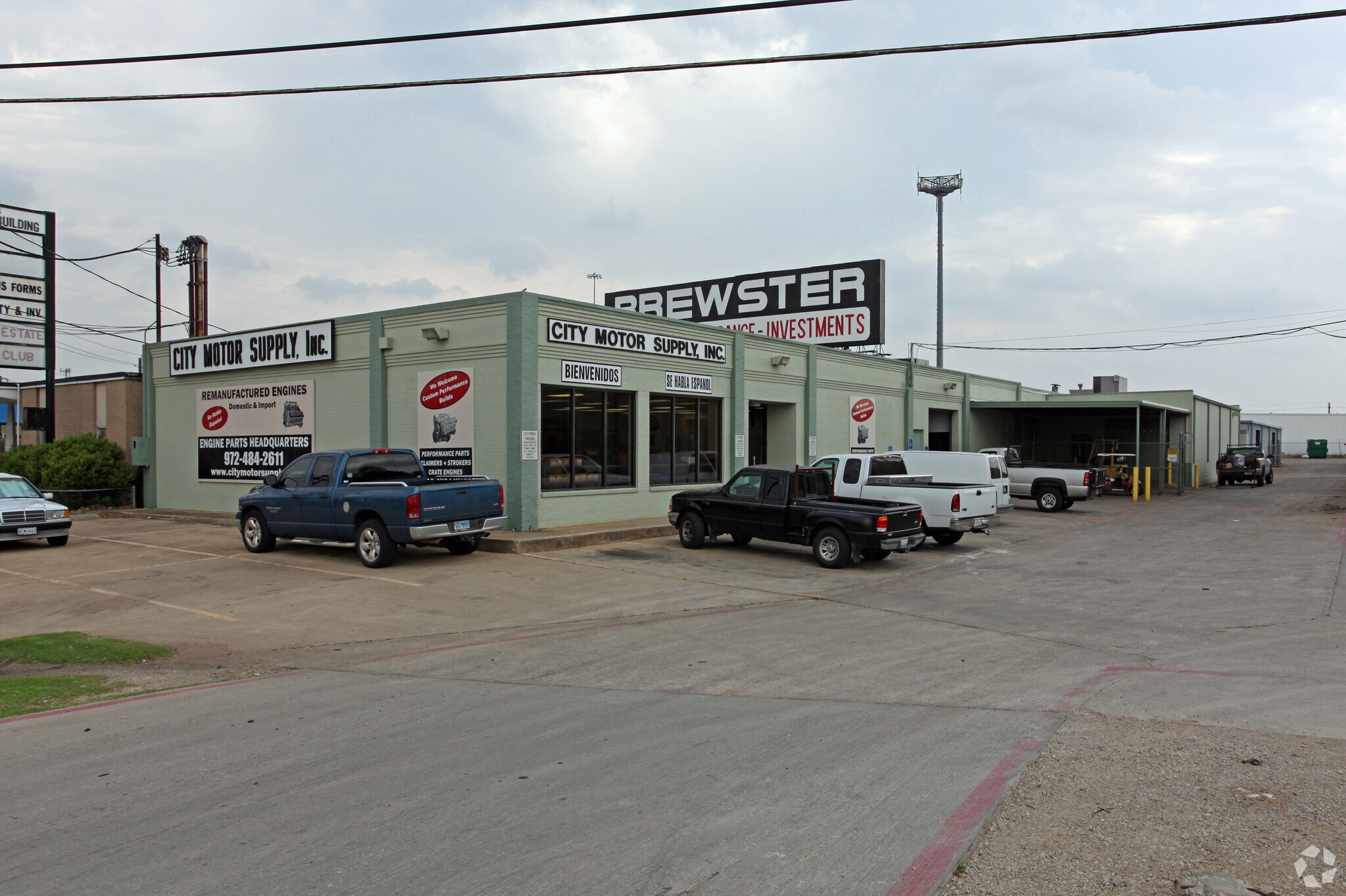 11670 Harry Hines Blvd, Dallas, TX for sale Primary Photo- Image 1 of 3