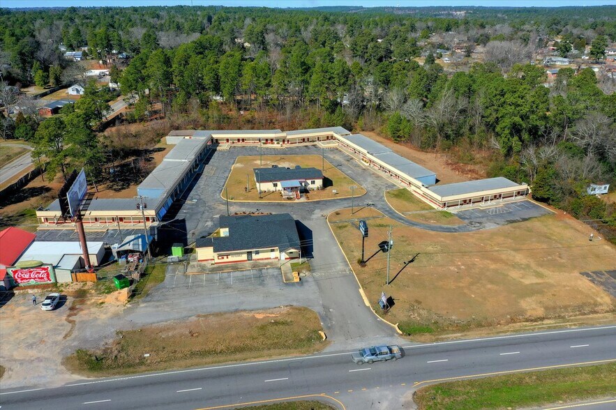 4638 Jefferson Davis Hwy, North Augusta, SC à vendre - Photo du bâtiment - Image 2 de 25