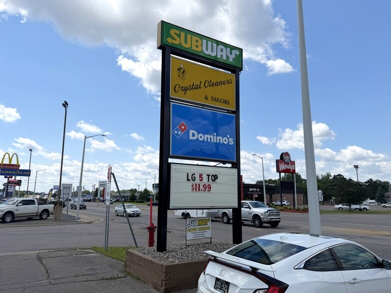 421 W Washington St, Brainerd, MN for lease - Building Photo - Image 3 of 4
