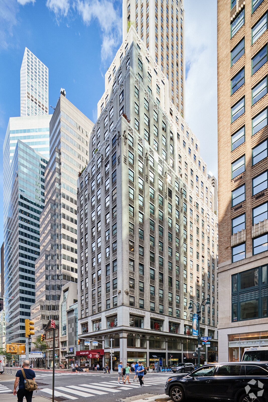 515 Madison Ave, New York, NY à louer Photo du bâtiment- Image 1 de 4